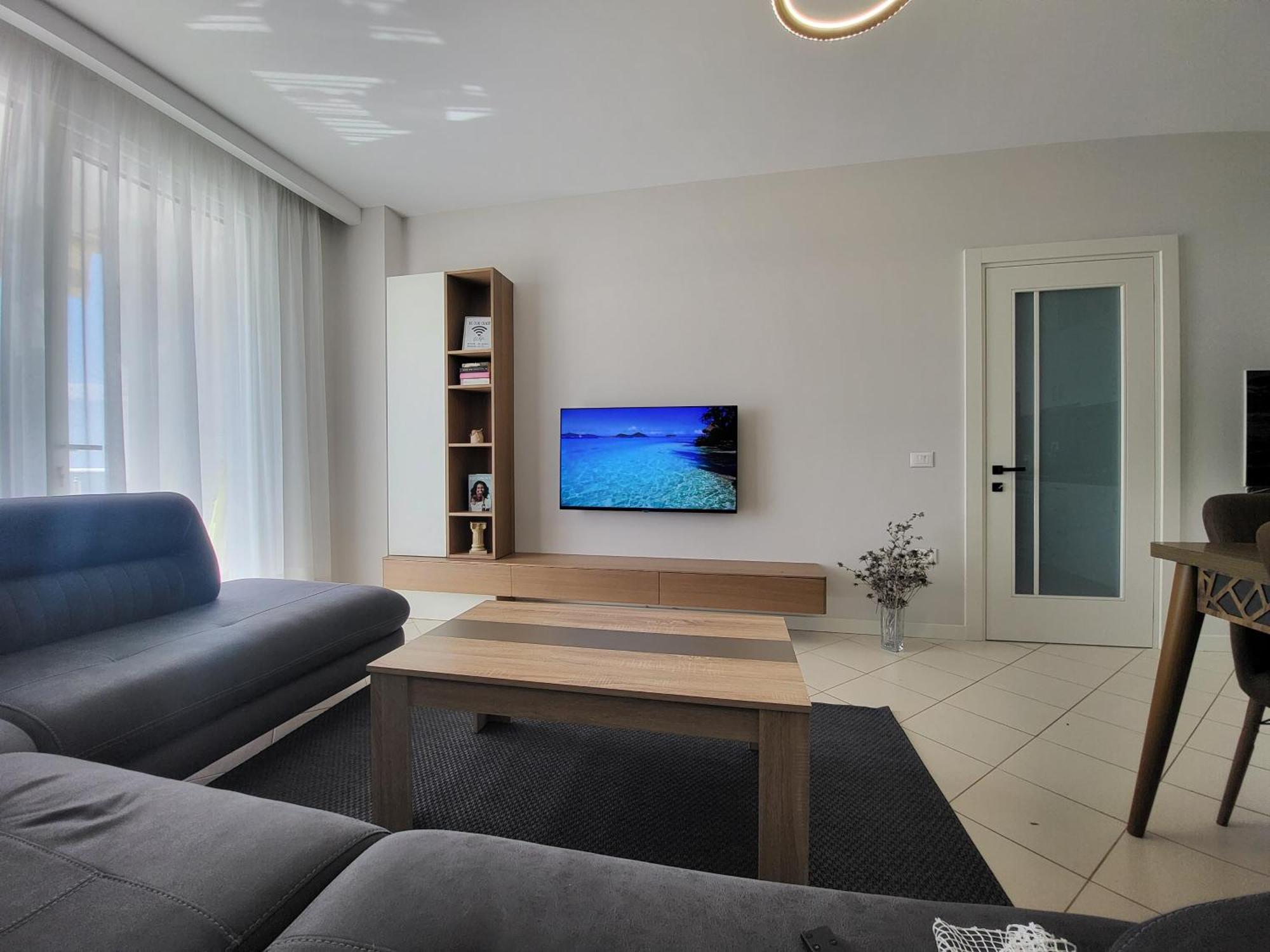 Alex'S Apartment 2 Durres Bagian luar foto